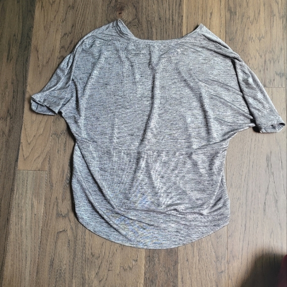 NWT ANTHROPOLOGIE Silver Black & Gray Shimmer Top Blouse Shirt Size XS - Picture 11 of 11